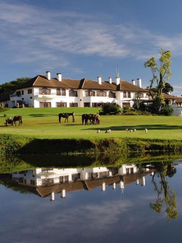 Fairmont Mount Kenya Safari Club - Luxury Hotel in Nanyuki (Kenya)