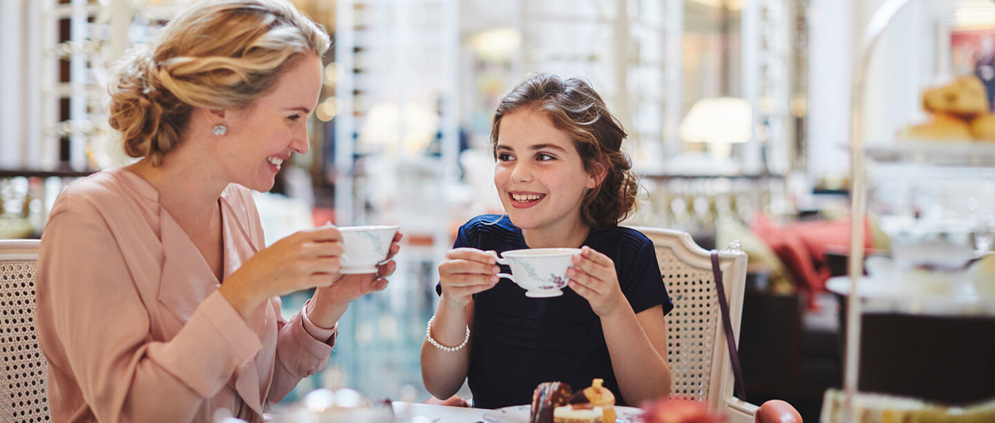 Thames Foyer Luxury Dining The Savoy A Fairmont Managed Hotel Fairmont Luxury Hotels Resorts